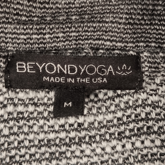 Beyond Yoga Draped Sides Grey Sweater M - Picture 8 of 8